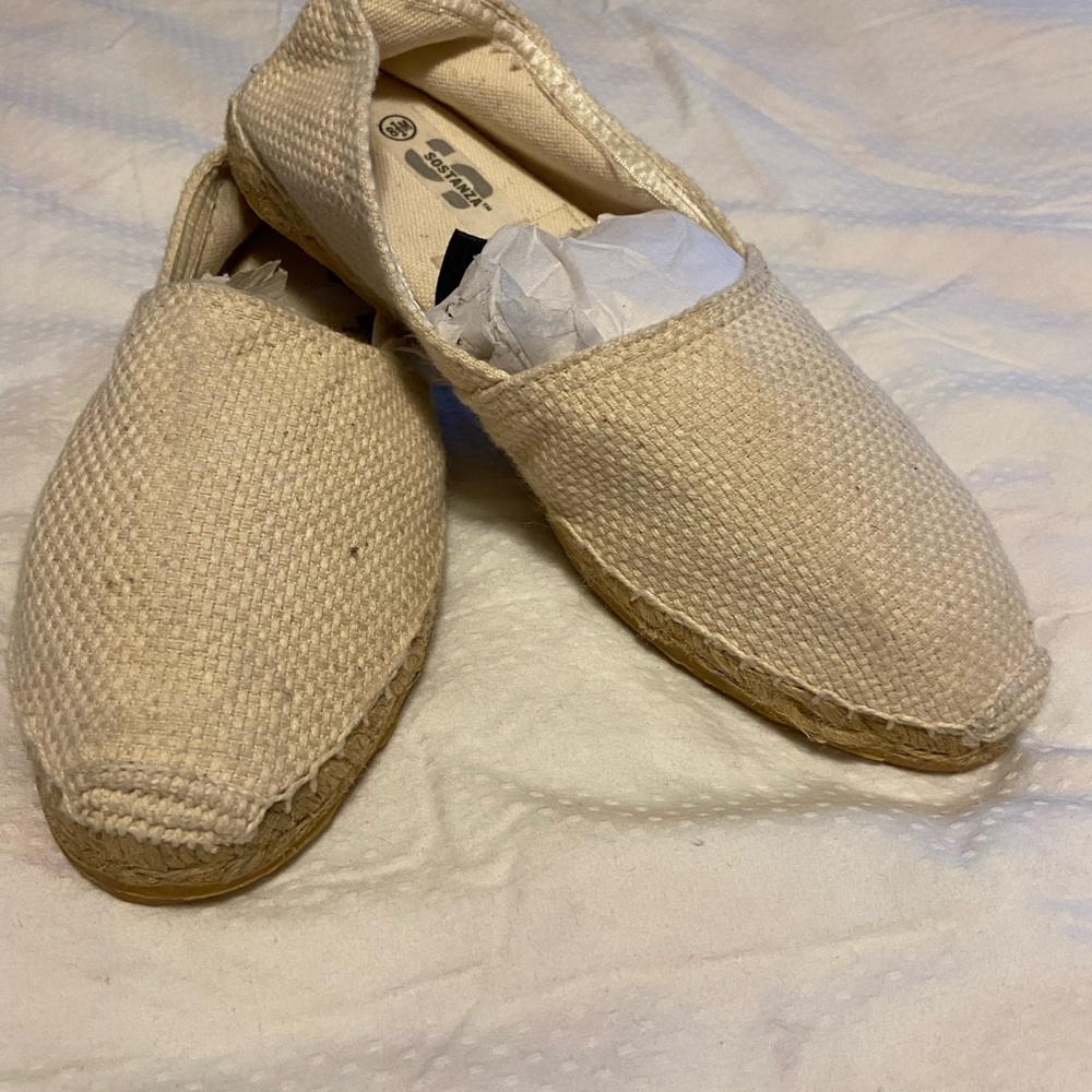 Women’s Sostanza Cream Canvas Espidrilles 8 1/2 NWOT